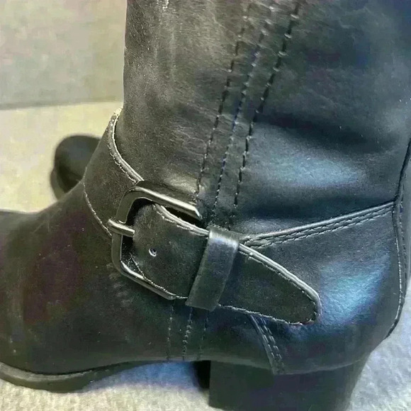 Baretraps Callipso Rounded Top Zippered Riding Boot with Buckle Women’s Size 6.5 - Picture 7 of 16